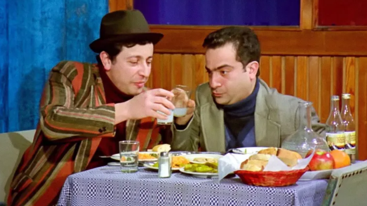 Zeki-Metin ikilisinin kült filmi yeniden çekiliyor: Hasip ile Nasip'in başrolleri belli oldu
