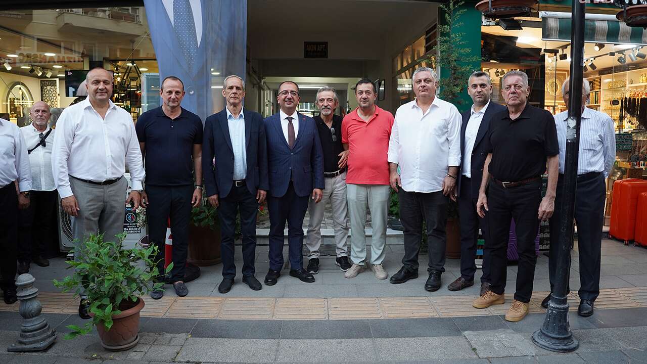 CHP'li 7 belediye başkanından ortak tepki: Partimizi ayakta tutan makamlar değildir