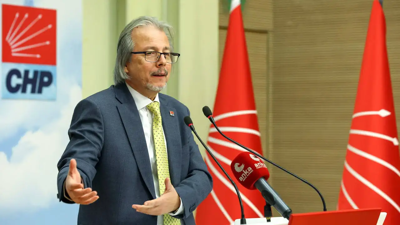 Prof. Dr. İlhan Uzgel’den dikkat çeken sözler: Amerika ile iktidar pazarlığı yaptılar!