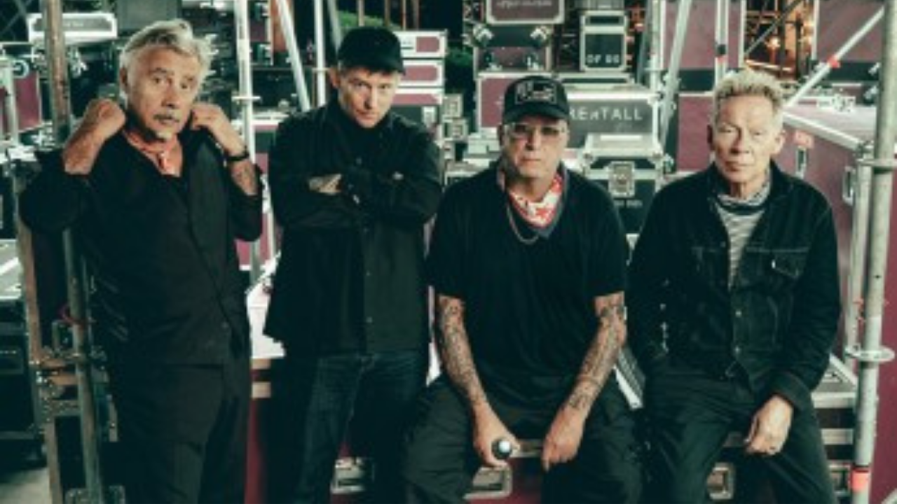 Sex Pistols, Frank Carter ile İstanbul'da sahneye çıkacak