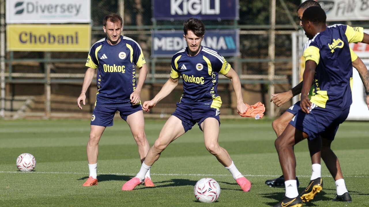 Şampiyonlar Ligi elemeleri başlıyor: İşte Fenerbahçe'nin muhtemel 11'i