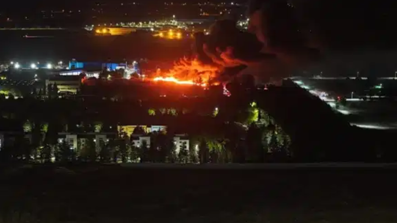 Eskişehir'de fabrikada patlama ve yangın: Çalışanlar tahliye edildi