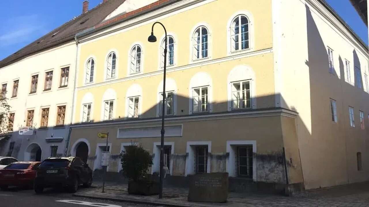 Hitler'in doğduğu ev karakol oldu