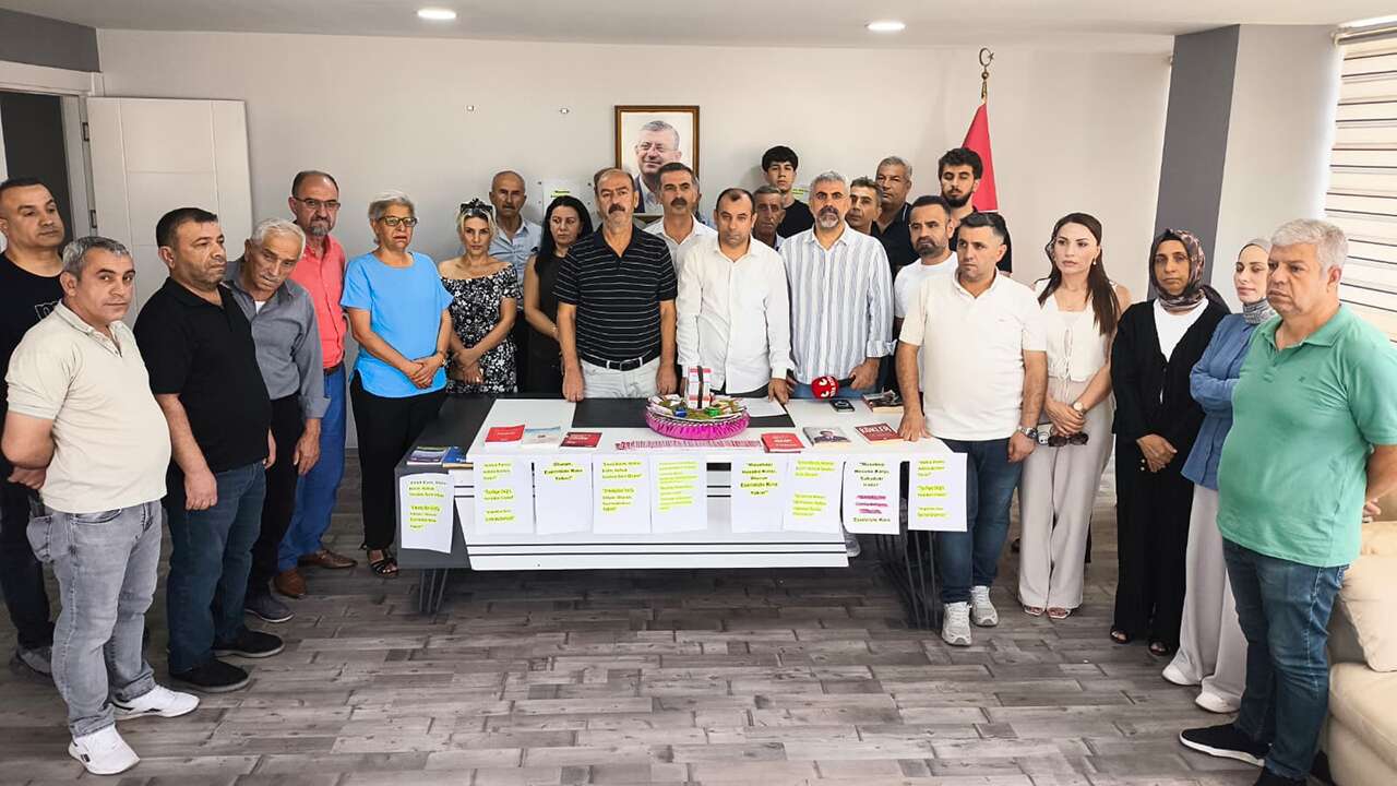 Diyarbakır'da 685 kişi CHP'den istifa etti