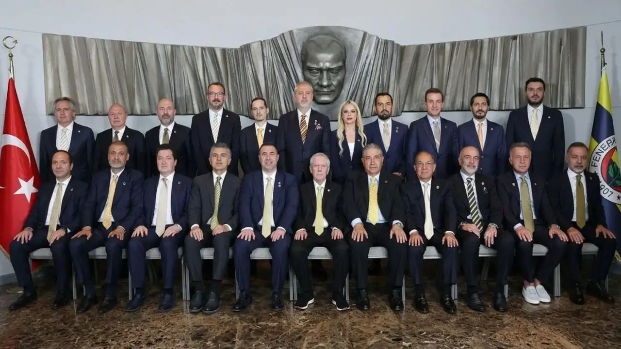 Fenerbahçe Futbol AŞ'de yeni yönetim kurulu üyeleri belli oldu