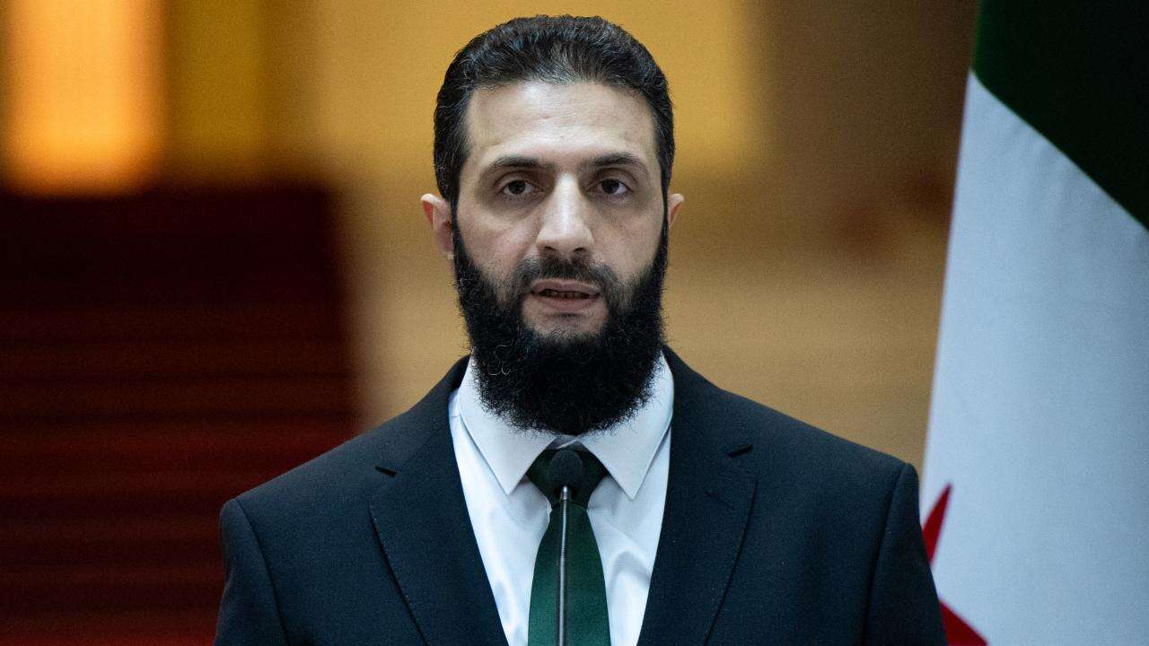 Ahmed Şara: Kürtlerle yapılan anlaşmanın uygulanmasında yavaşlık var