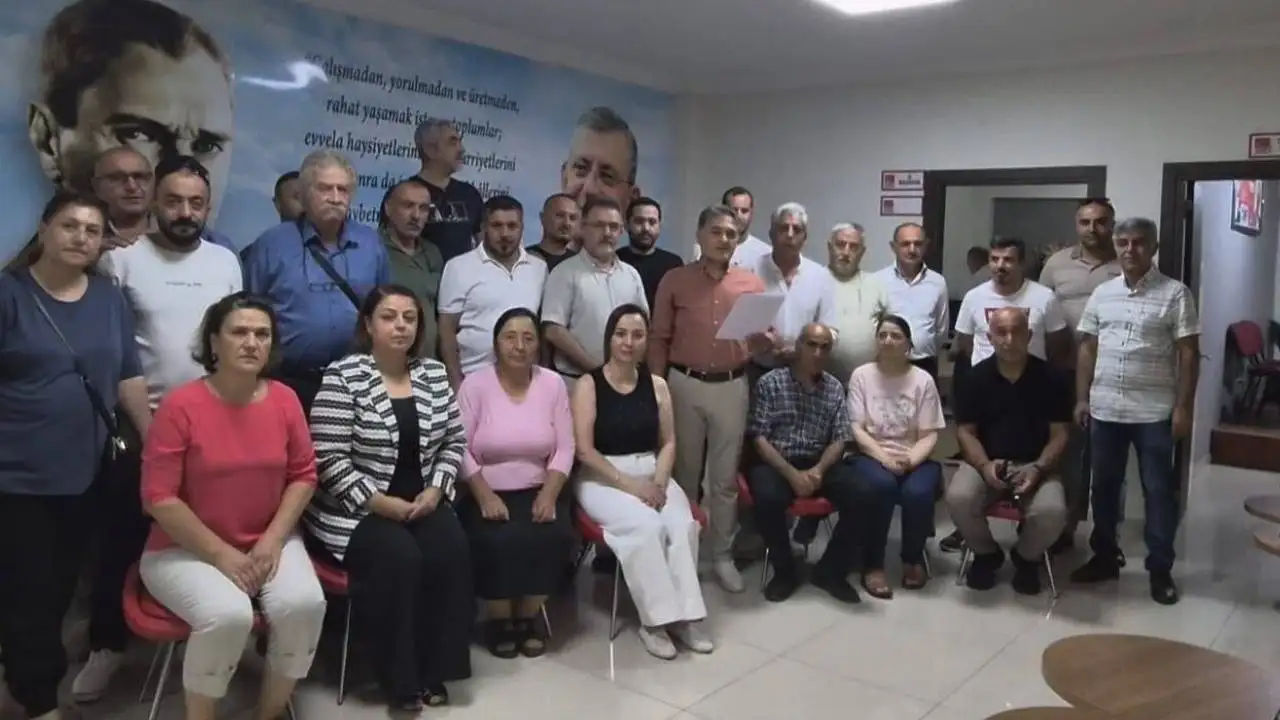 Erzincan CHP'de toplu istifa
