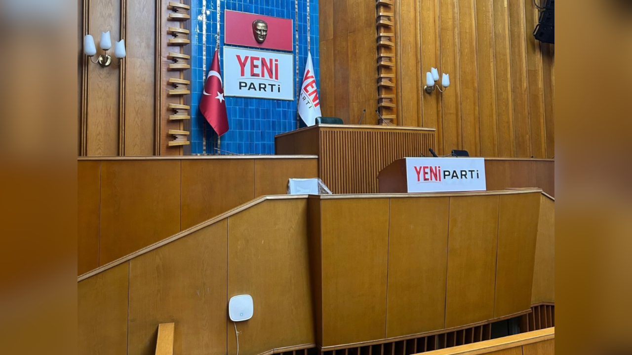 İki ilde ilçe yönetimleri açıklama yaparak CHP'den istifa etti