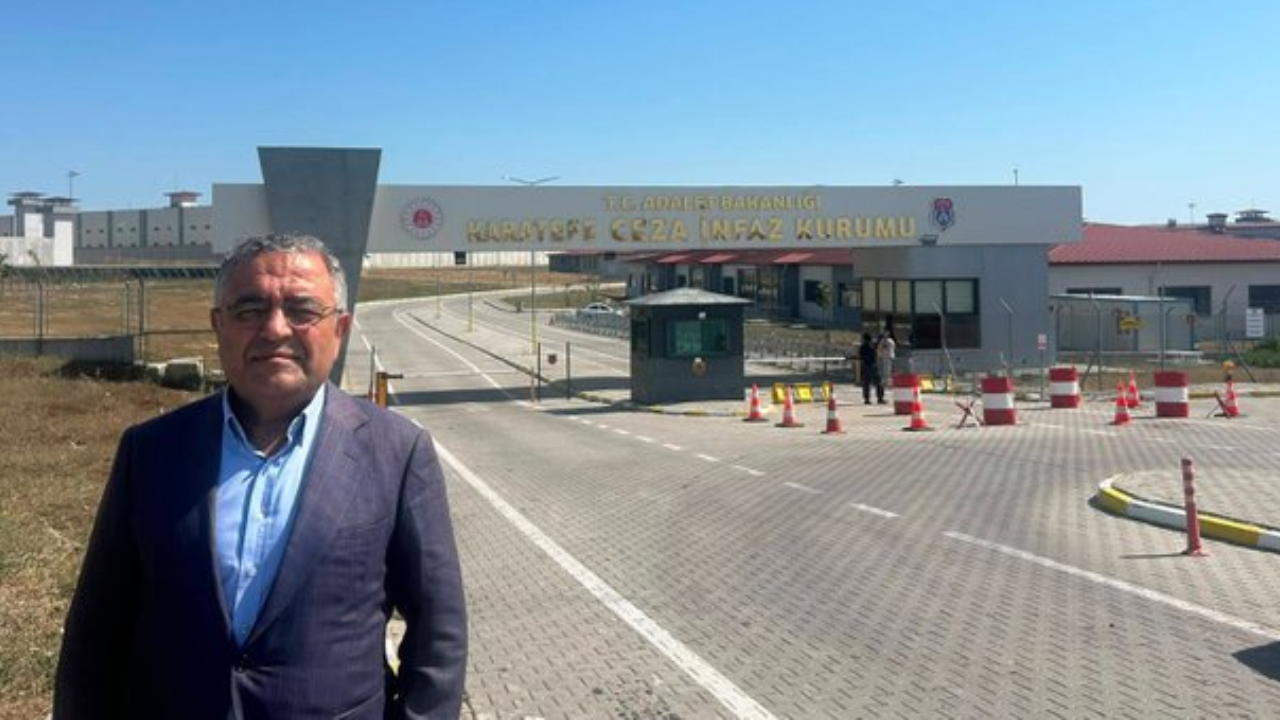 Sezgin Tanrıkulu, Deniz Göktaş'ı ziyaret etti: 'İtirazları reddedildi, bir aydır iddianamesi yok'