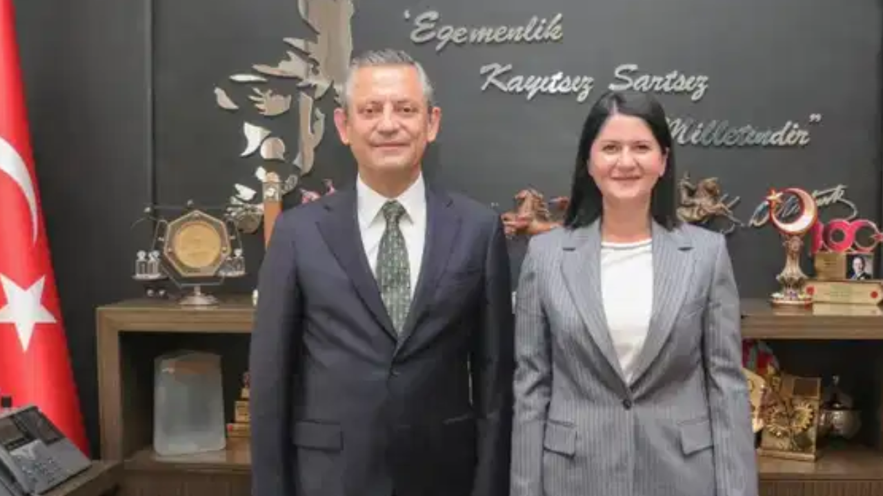 Edirne Belediye Başkanı Filiz Gencan, YENİ Parti'ye geçti