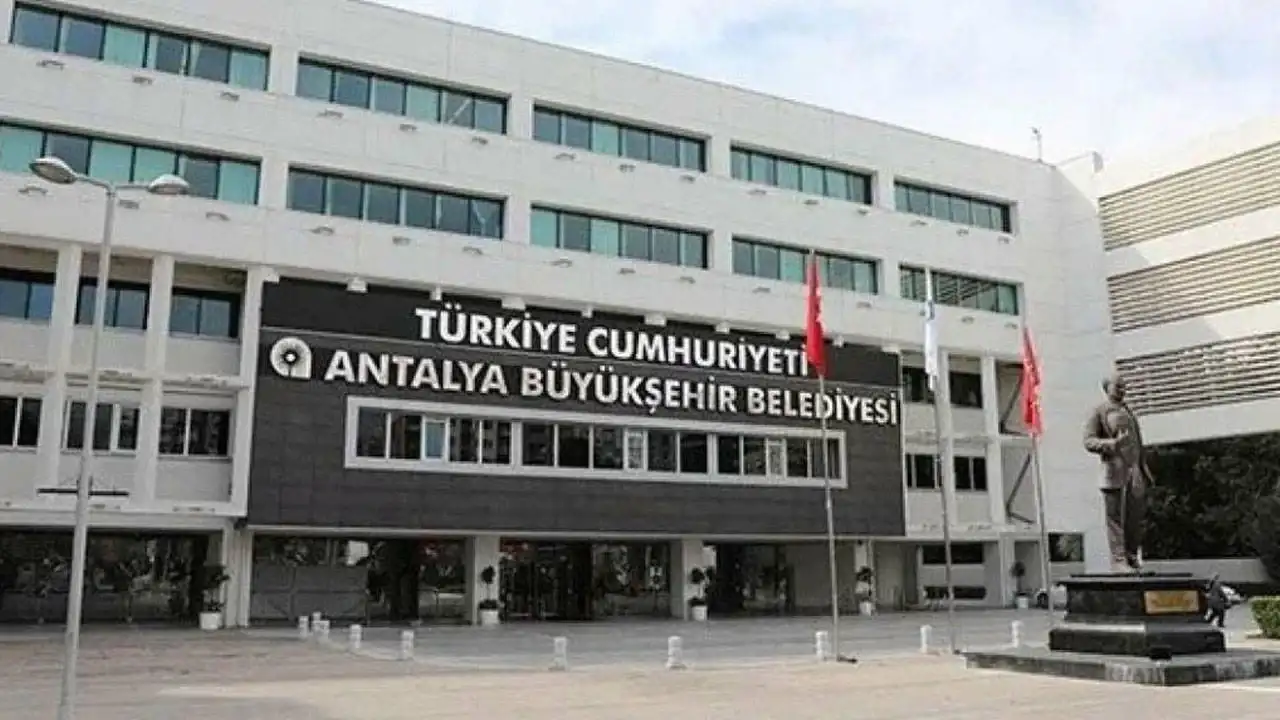 Antalya Büyükşehir Belediyesi soruşturması: Gençlik Merkezi Sorumlusu tutuklandı