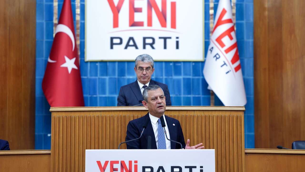 CHP'den istifa eden edene: 200 belediye başkanı YENİ Parti'ye geçti!