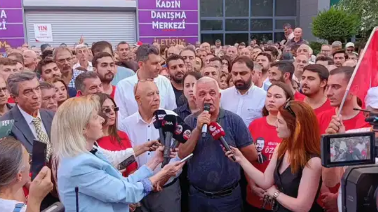 Ankara'da toplu istifa buluşması: 35 il yöneticisi ve 25 ilçe başkanı YENİ Parti'ye katıldı