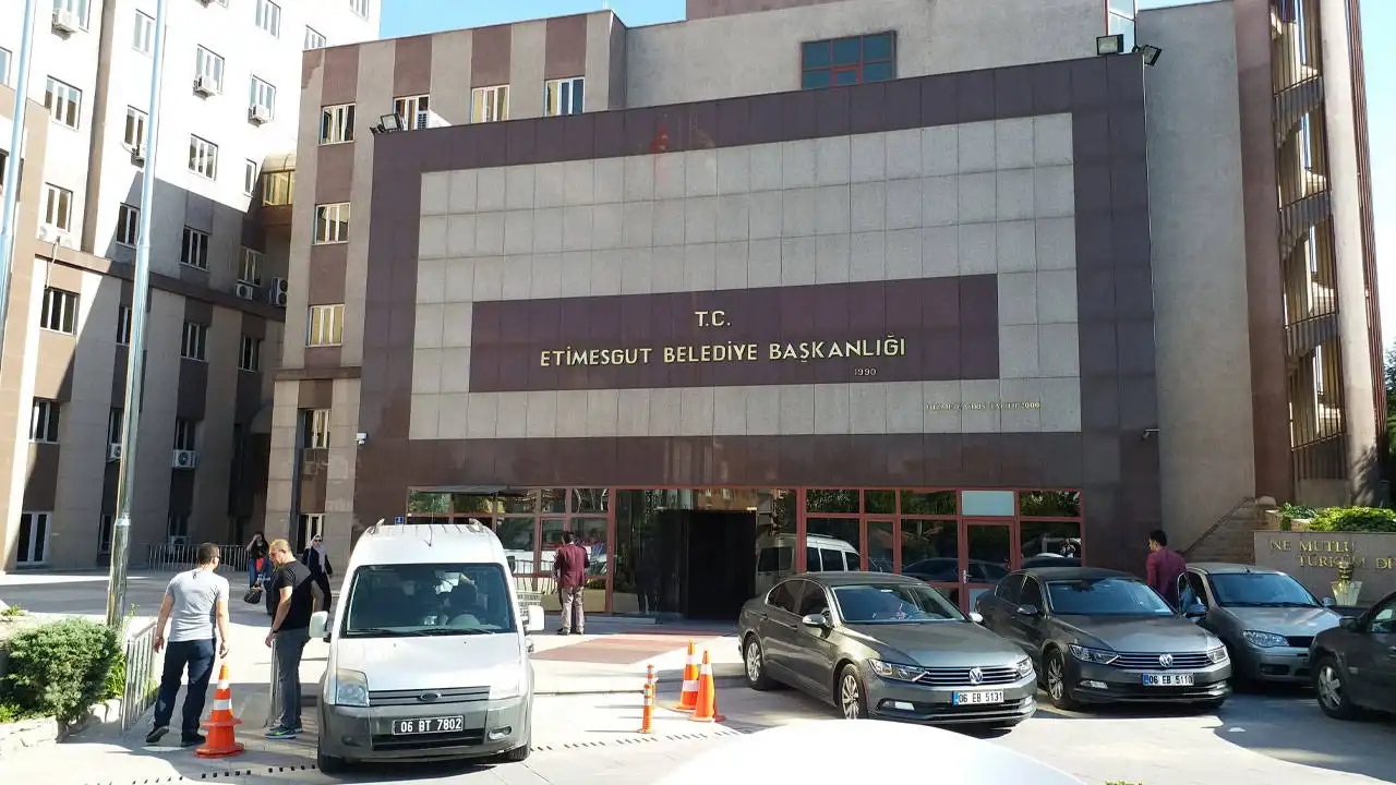 Etimesgut Belediyesi'nden açıklama: Başkanımızın arkasındayız
