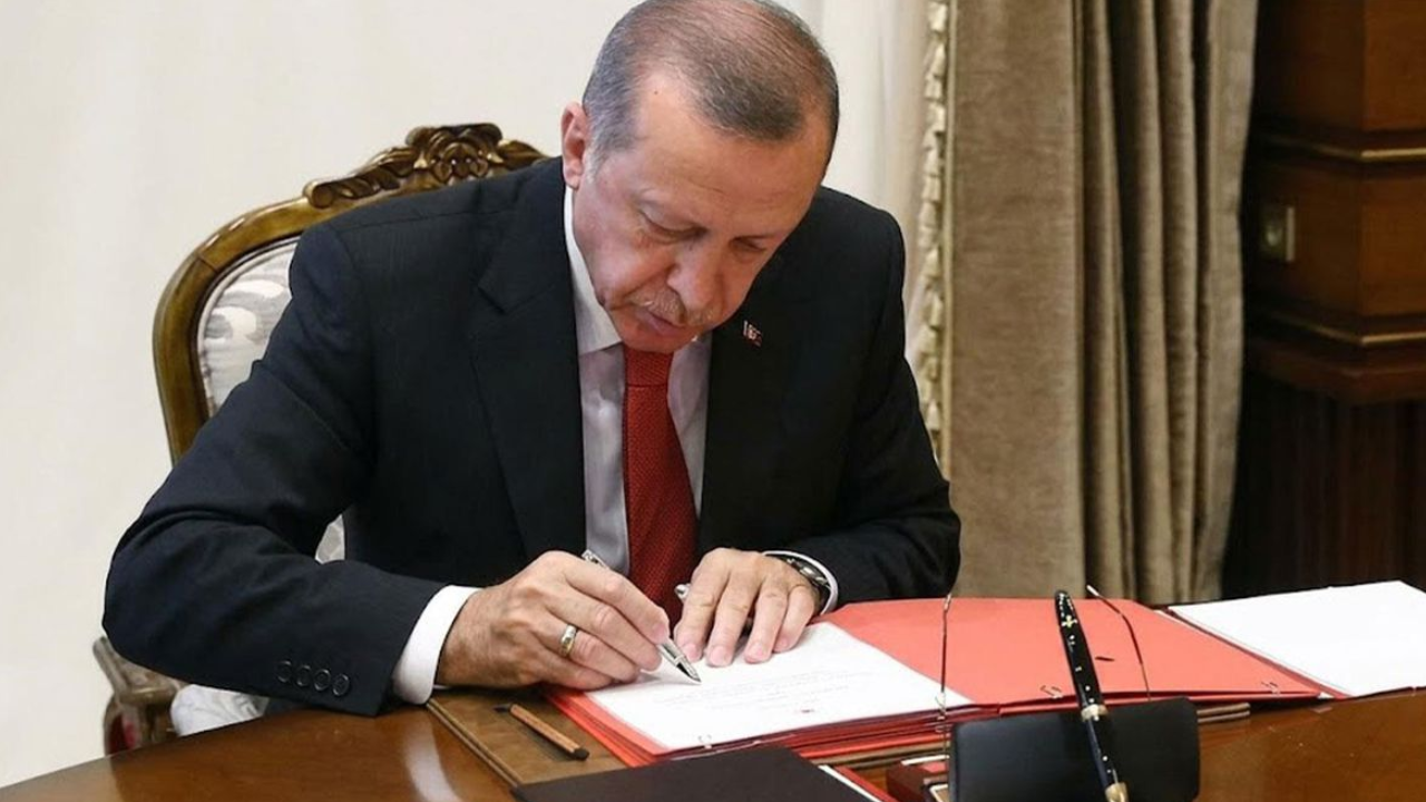 Erdoğan imzaladı: Çok sayıda kamu kurumunda atama ve görevden alma kararları!