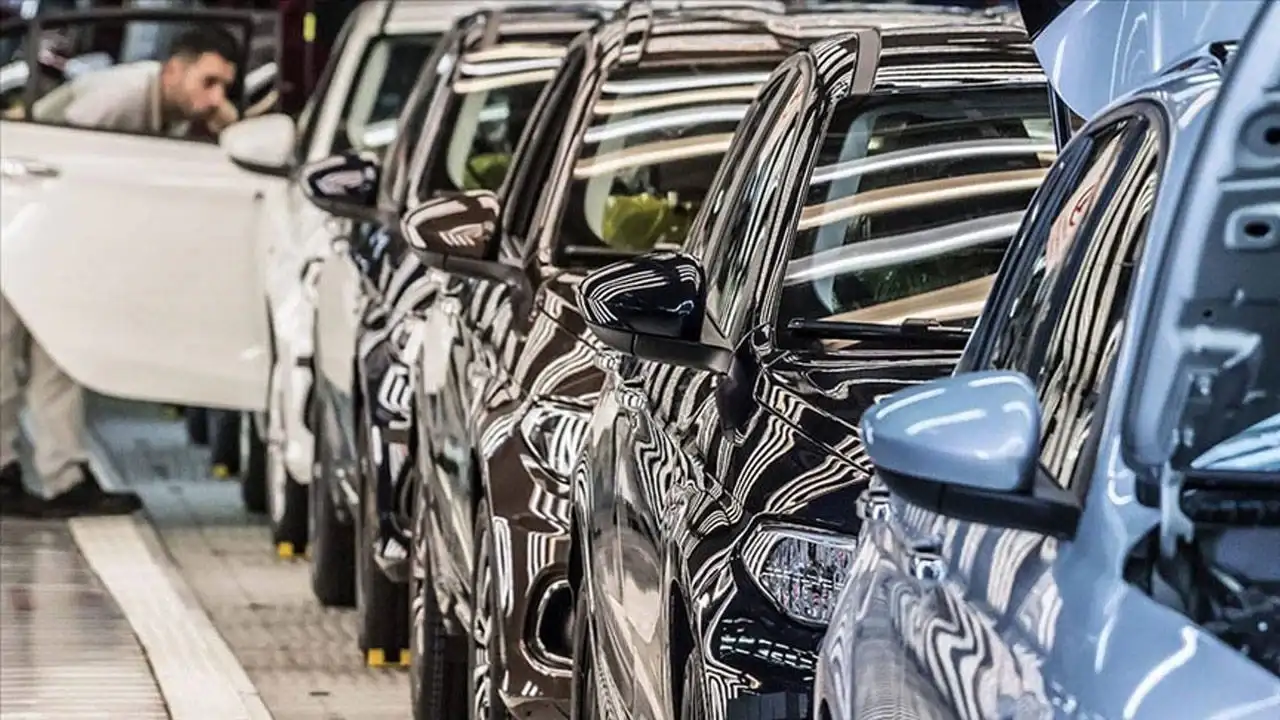 Hazine Bakanlığı: Otomobillerde ÖTV için vergi alt sınırı getirildi