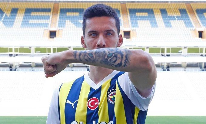 Fenerbahçe, Umut Nayir'i yarım sezon için direkt oynayacağı kulübe kiralıyor