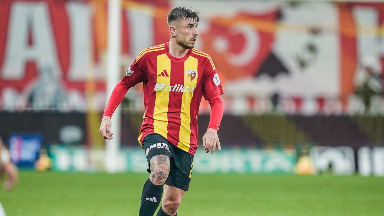 Kayserispor'da sürpriz ayrılık: Sözleşmesini tek taraflı olarak feshetti