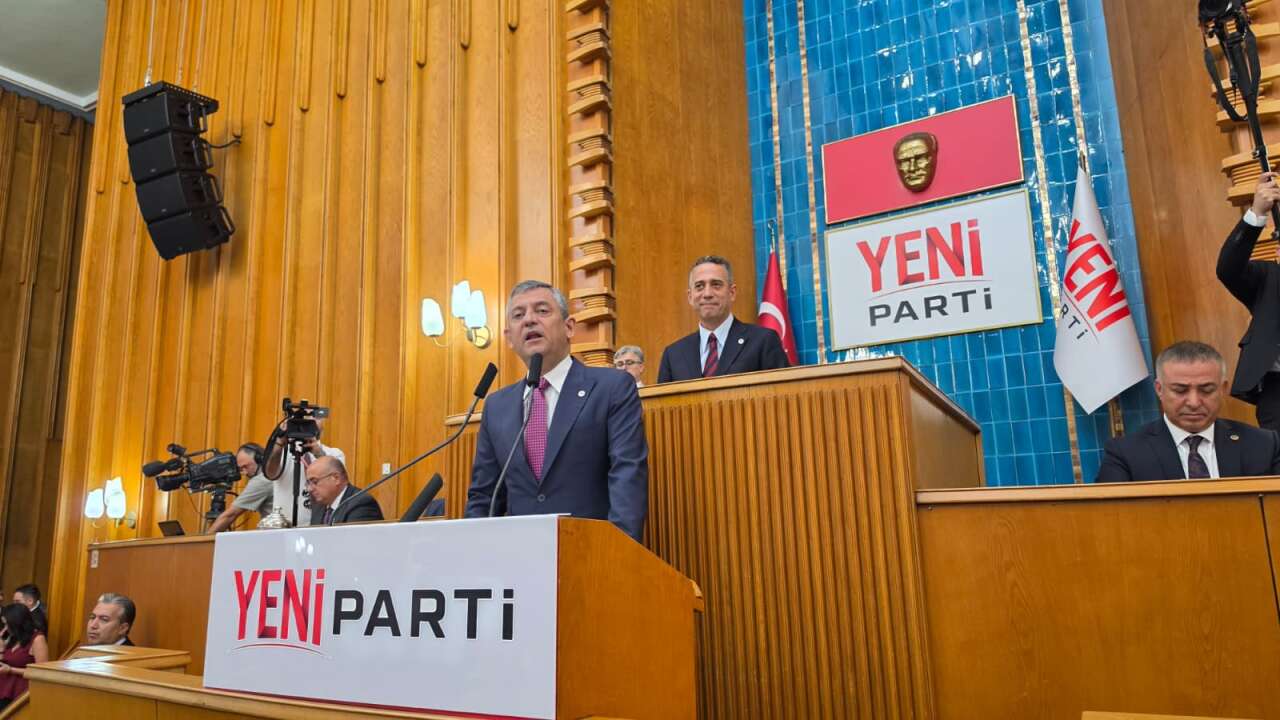 YENİ Parti'den grup toplantısı
