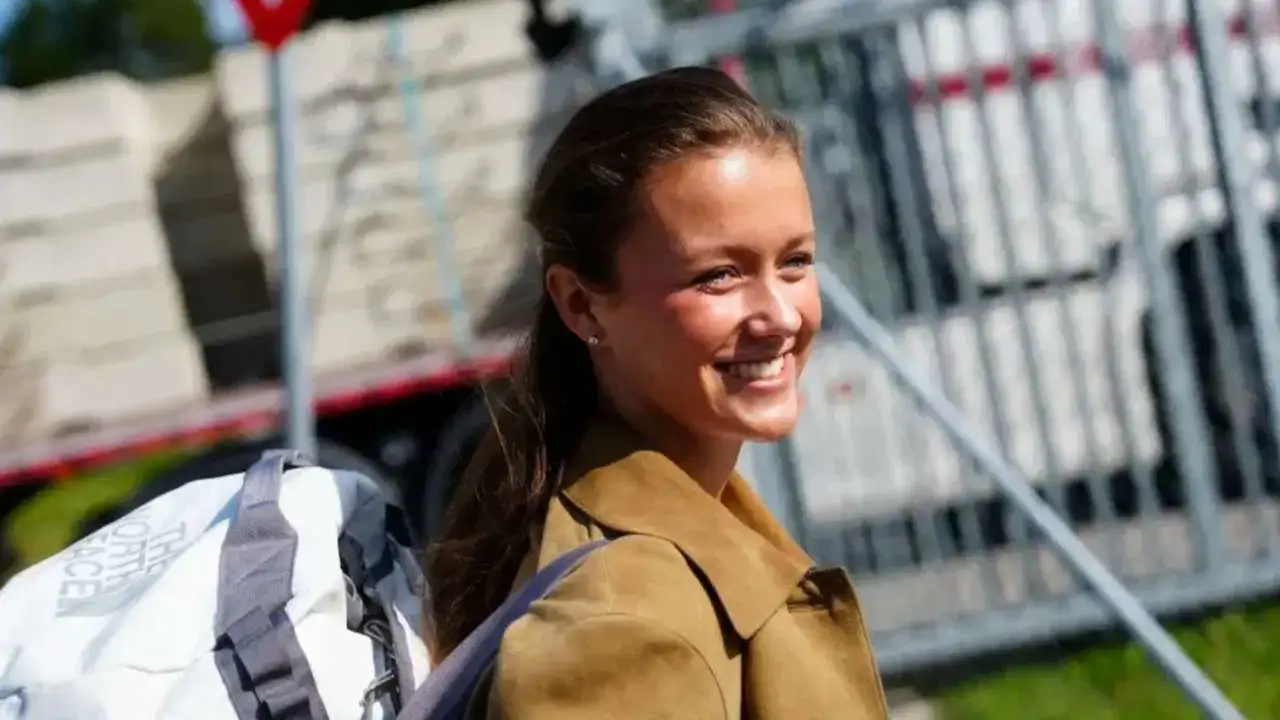 Danimarka Prensesi Isabella askere gitti