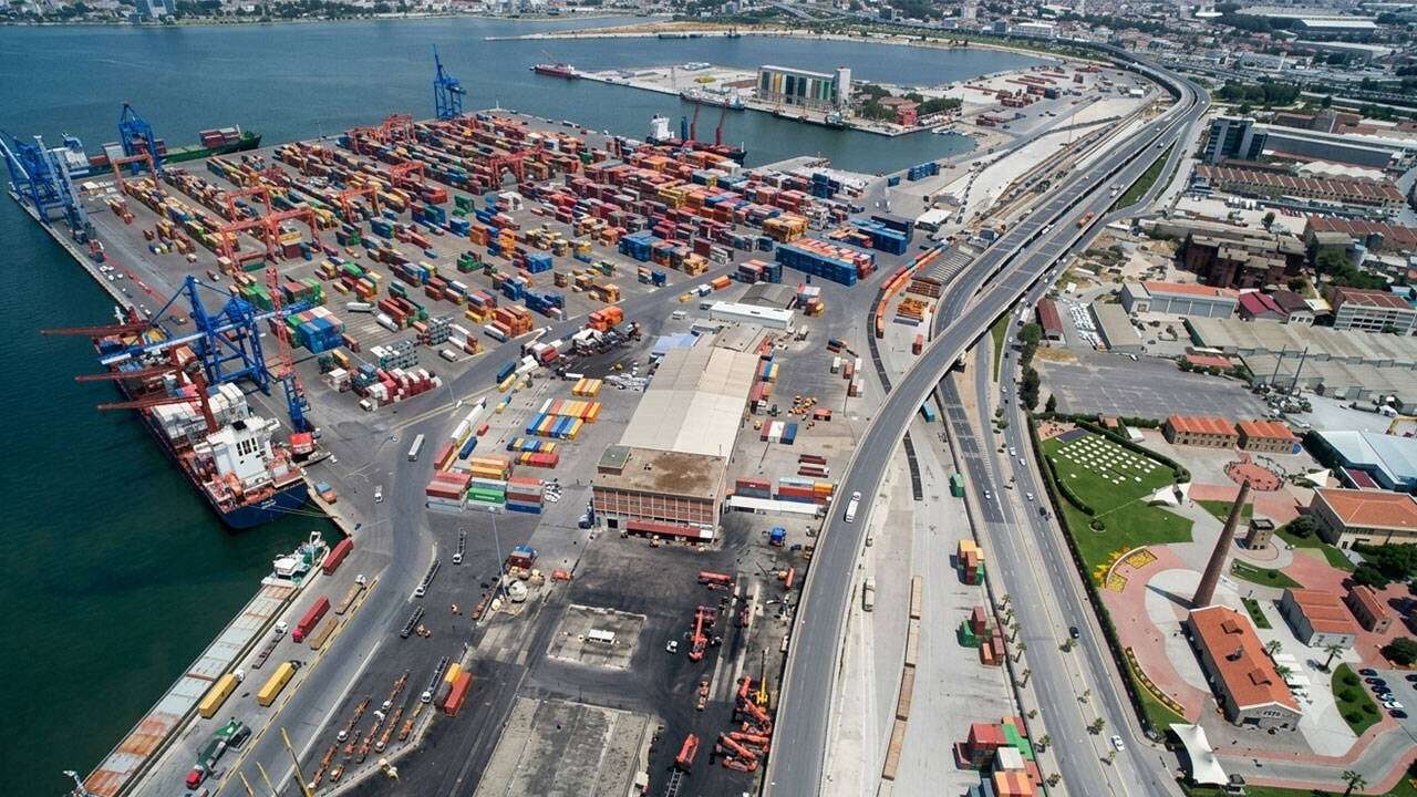 İzmir Limanı'nın Varlık Fonu'na geçti: Yük bölümünü Alport işletecek