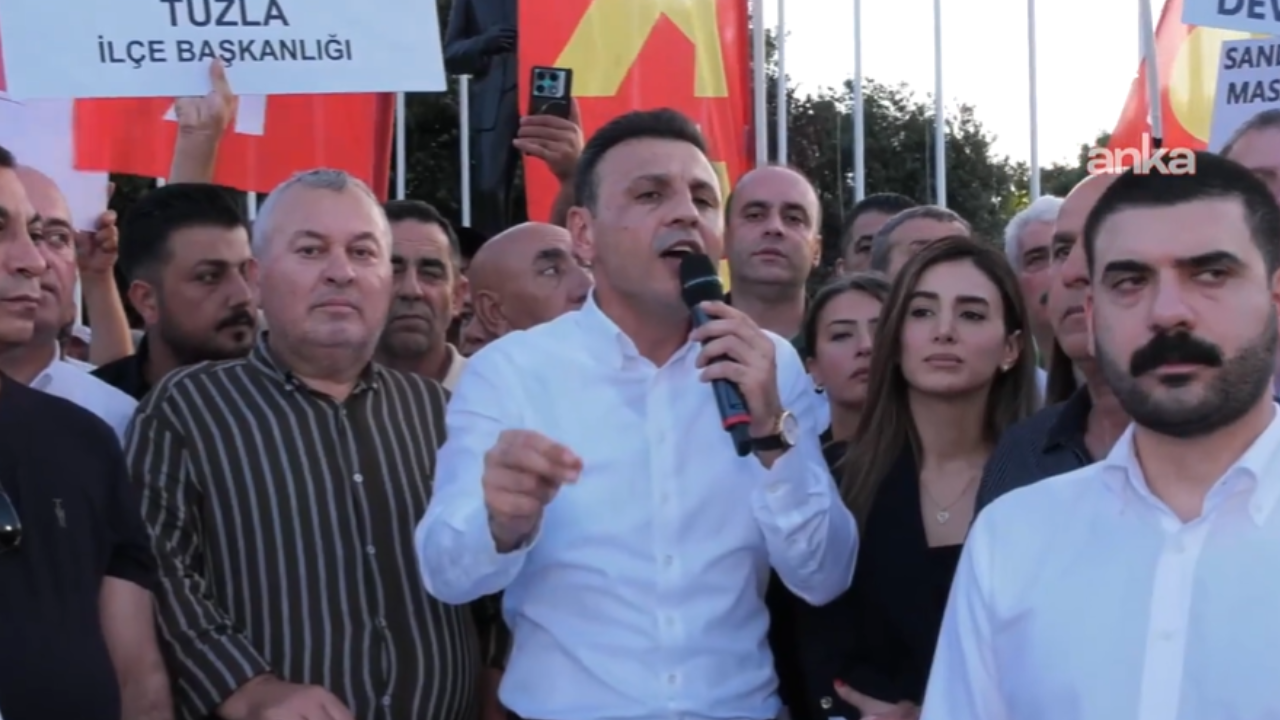 Tuzla’da ‘parti değiştirme’ protestosu: Özgür Çelik’ten Ali Eren Bingöl’e sert 40 milyarlık rant tepkisi!
