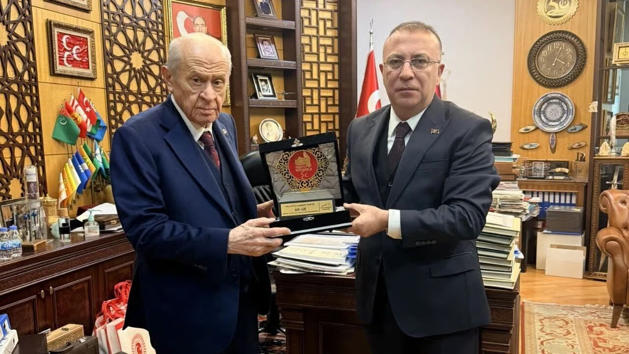 ‘Çerçeve yasa’yı imzalamamıştı: MHP'den İzzet Ulvi Yönter açıklaması