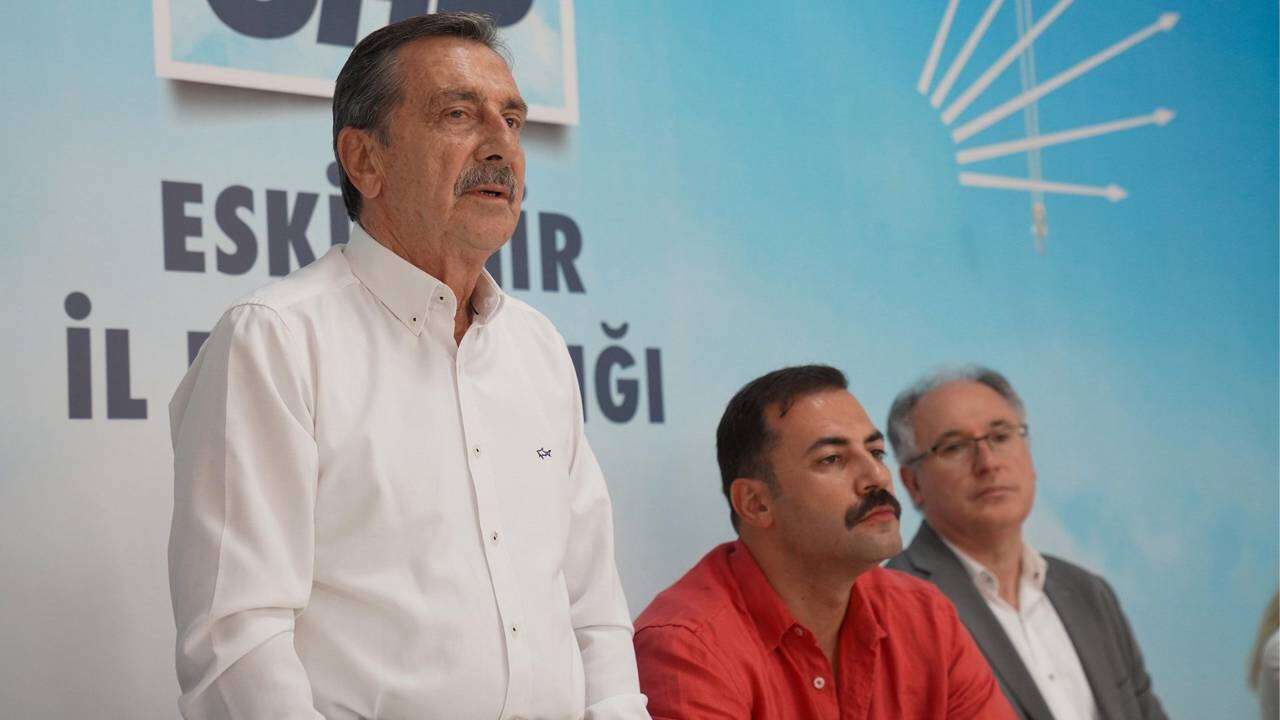 Bir belediye daha YENİ Parti'ye geçti: 54 yıldır üyesi olduğu partiden istifa etti