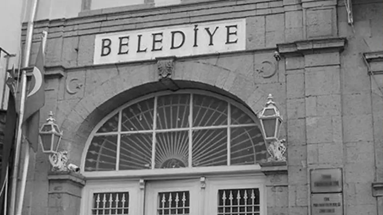 Anketçinin iddiası: '30 belediye AK Parti'ye geçebilir'