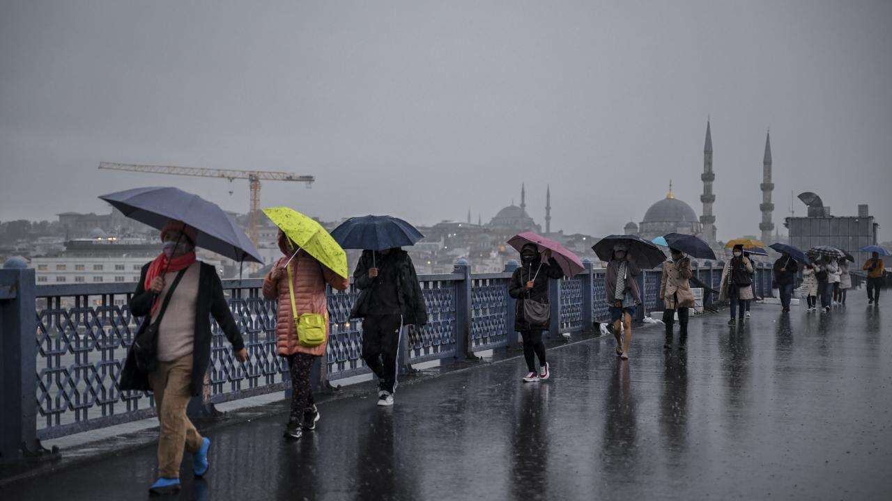 Sıcaklık, basınç, rüzgar, nem... İstanbul için saatler kaldı!