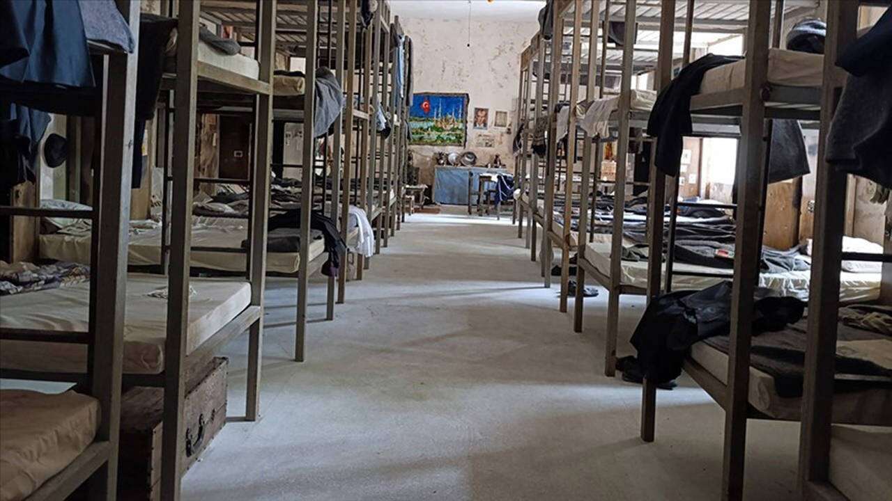 305 bin kapasitesi olan cezaevlerinde toplam kaç kişi var?