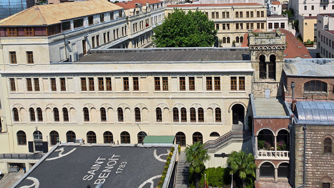Rekabet Kurulu’ndan Saint Benoît Lisesi'ne milyonluk para cezası