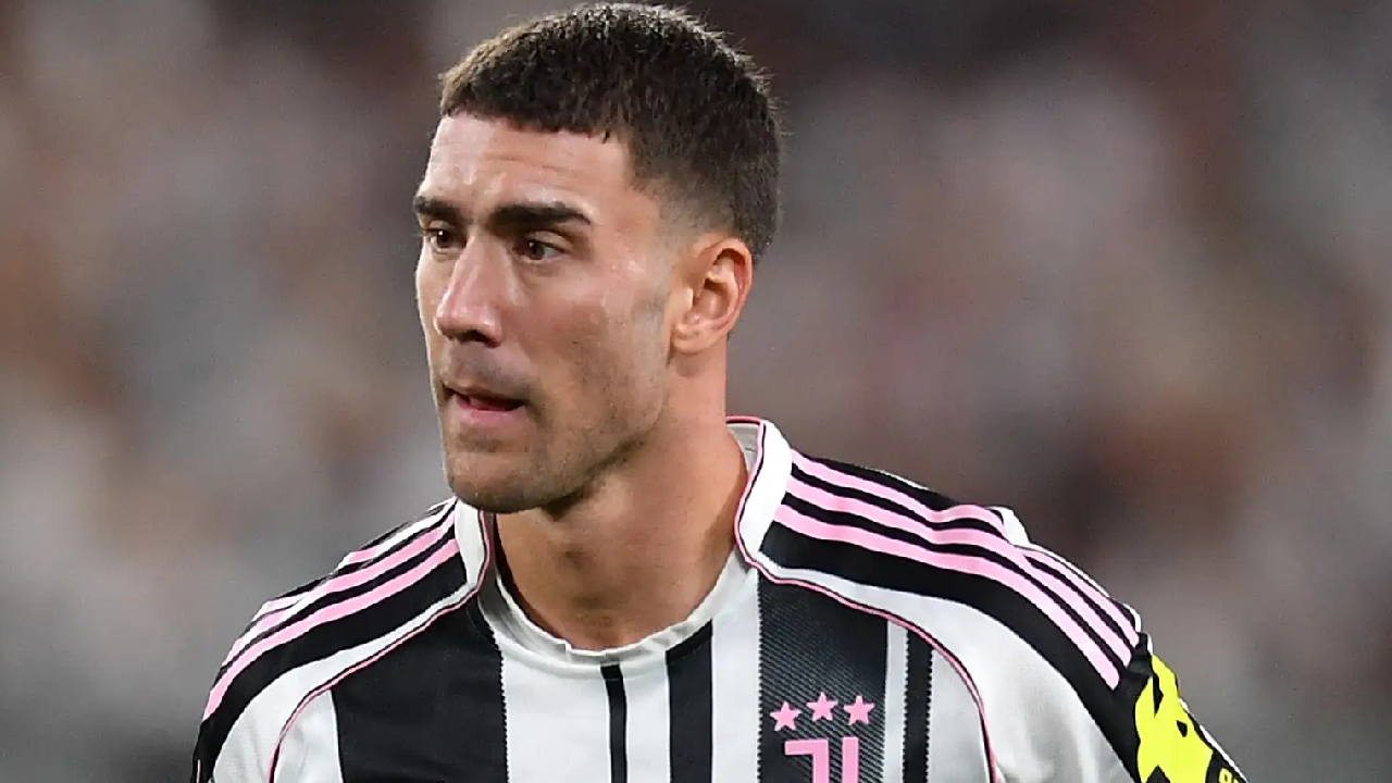 Beşiktaş’ta Dusan Vlahovic'i ikna etti: İmza için İstanbul’a geliyor!