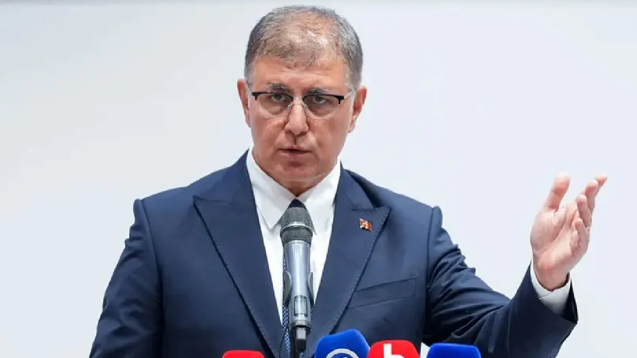 Cemil Tugay, CHP'nin WhatsApp grubuna geri döndü!