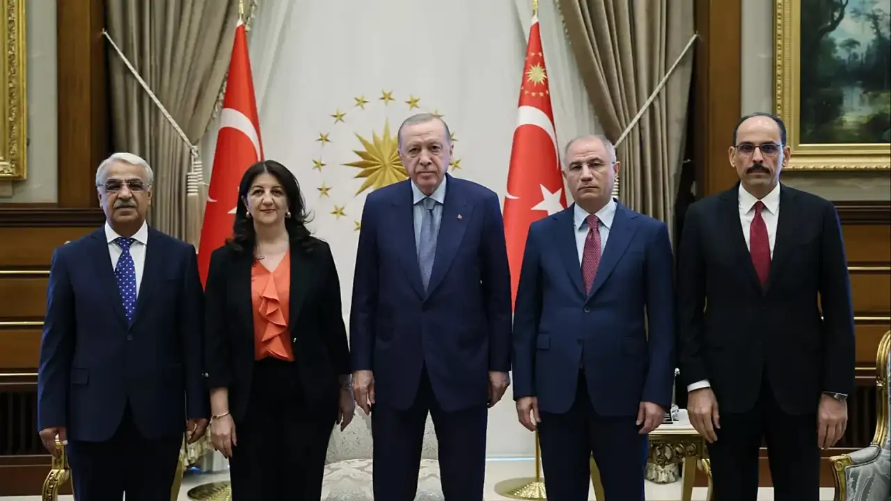 Çerçeve yasa sonrası ilk buluşma: Erdoğan İmralı Heyeti'ni ağırlayacak