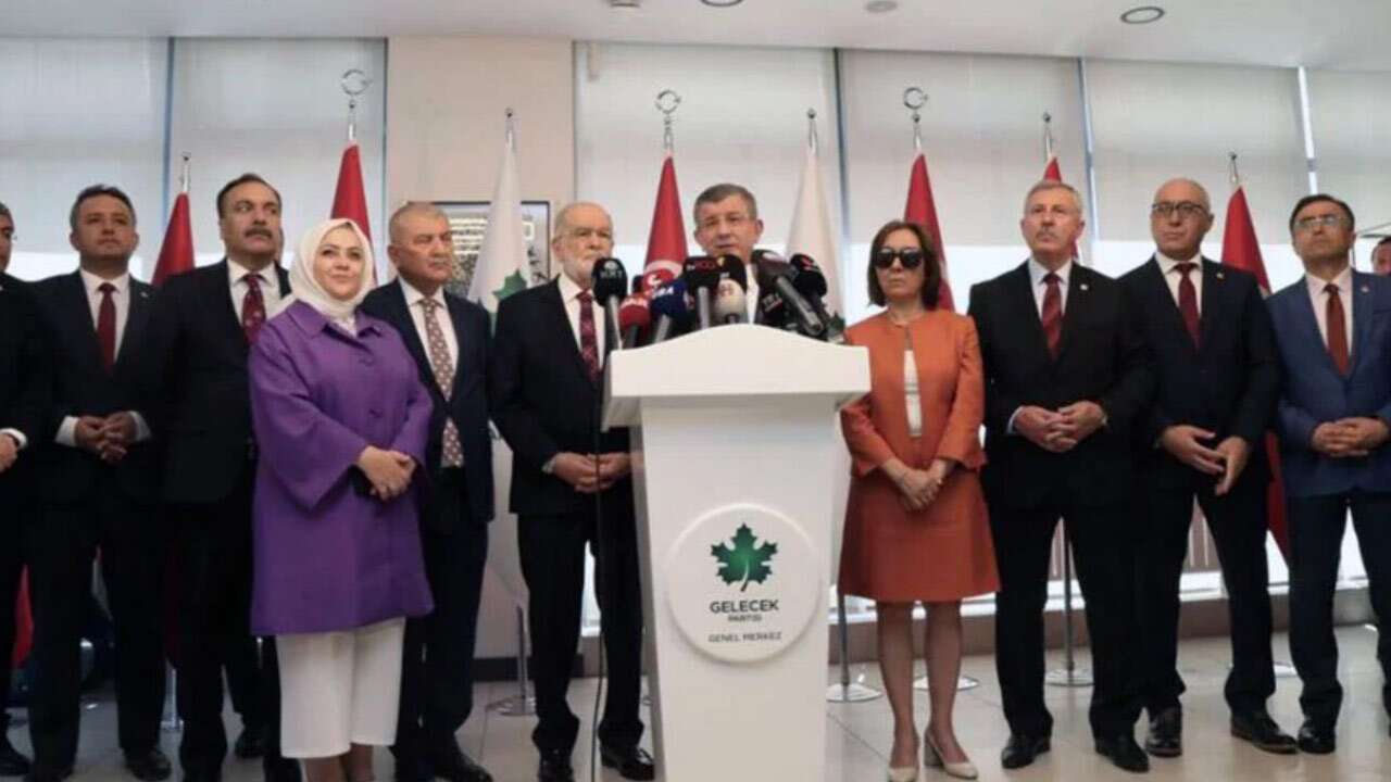 Gelecek Partisi’nde delegelerden fesih itirazı: Ahmet Davutoğlu’nun yerine geçecek isim belli oldu
