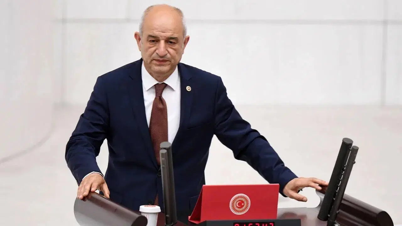 Yeni Yol Grubu'nu kurtarmak yine CHP'ye kaldı: Ali Fazıl Kasap istifa etti