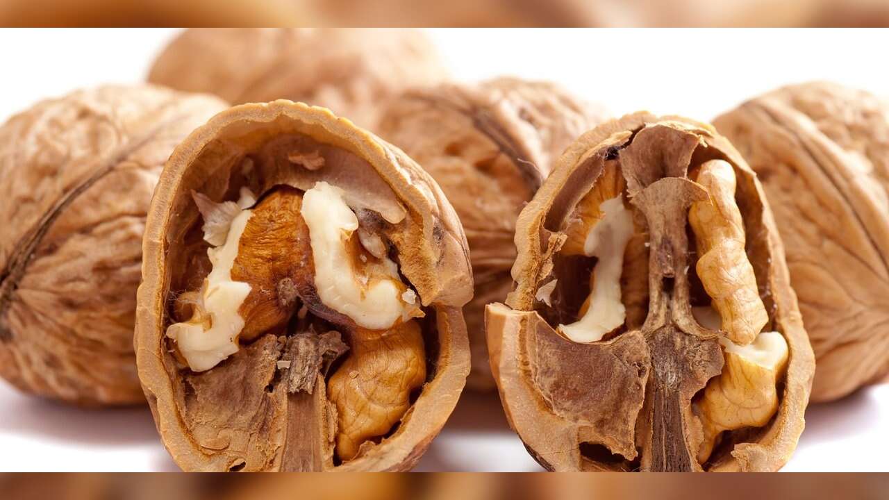 Doğrusunu bilmiyormuşuz! Ceviz ağacının dibinde gerçekte neden oturulmaz?