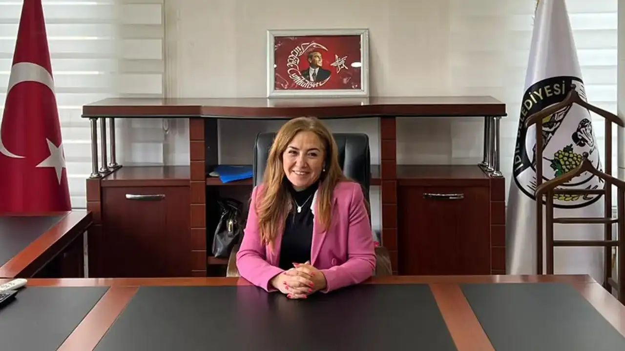 AK Partiye geçen Türkan Kayır tartışma yarattı: 'Bu da bize ders olsun'