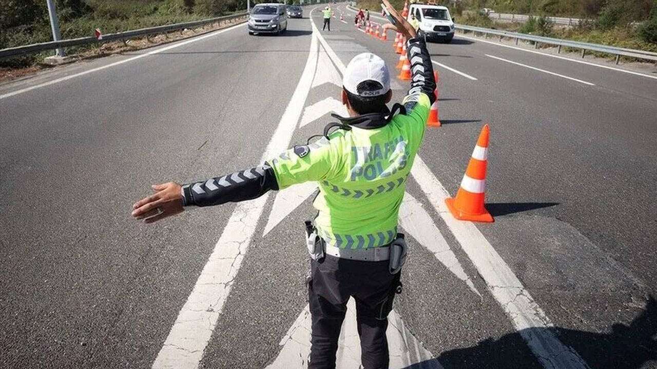 İşte İstanbul'da bugün trafiğe kapatılan yollar