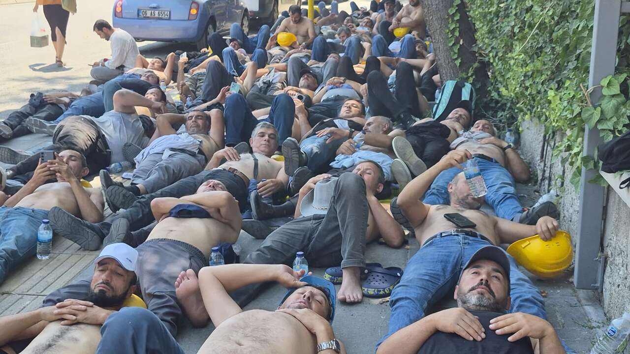 Bu kez madenciler polisi aradı: Kamu binasında ziyaretçi girişi kilitli