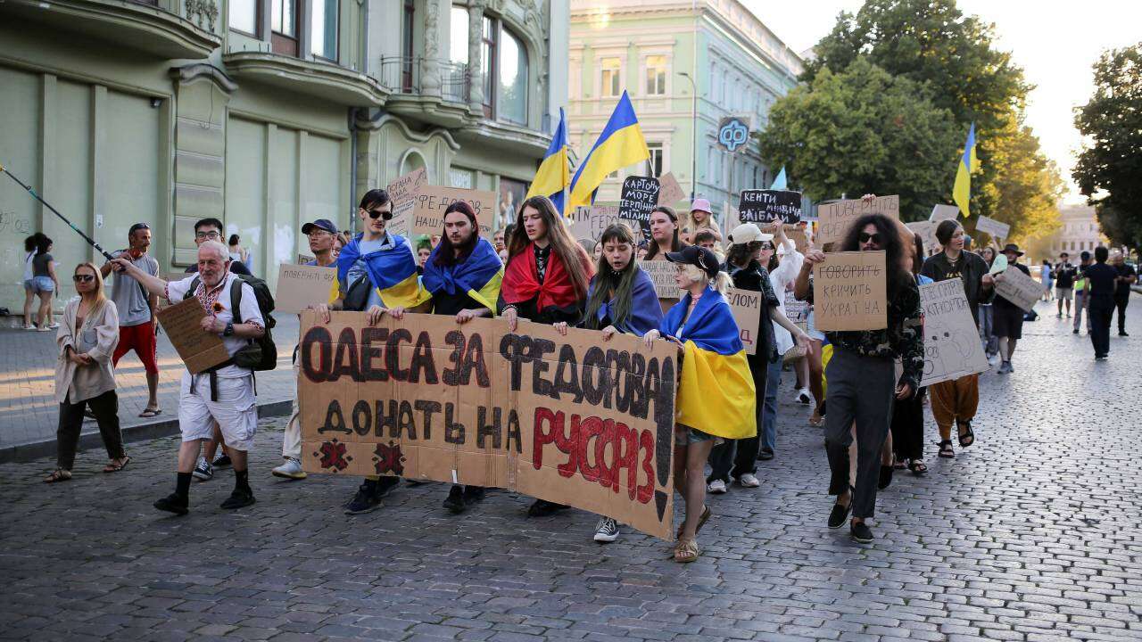 Ukrayna Başkanı Zelenski’yi köşeye sıkıştıran hamle geldi