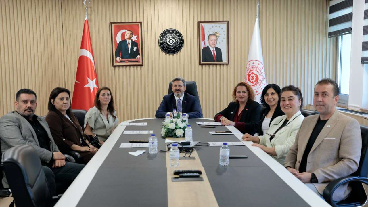 Kademeli emeklilik bekleyenlere müjde : Çalışma Bakanlığı'nda toplantı yapıldı