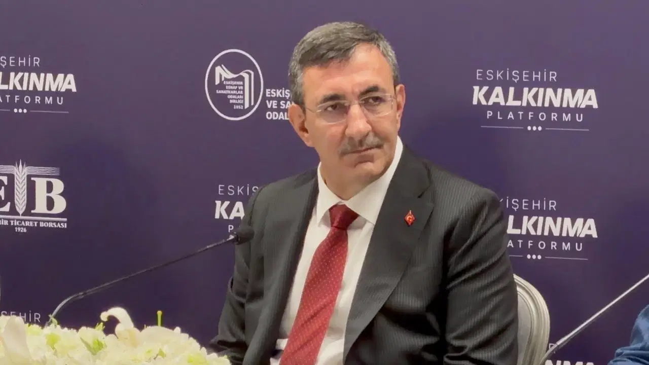 Cevdet Yılmaz'dan 'yastık altı' hesabı: 'Keşke daha fazla sisteme girse...'