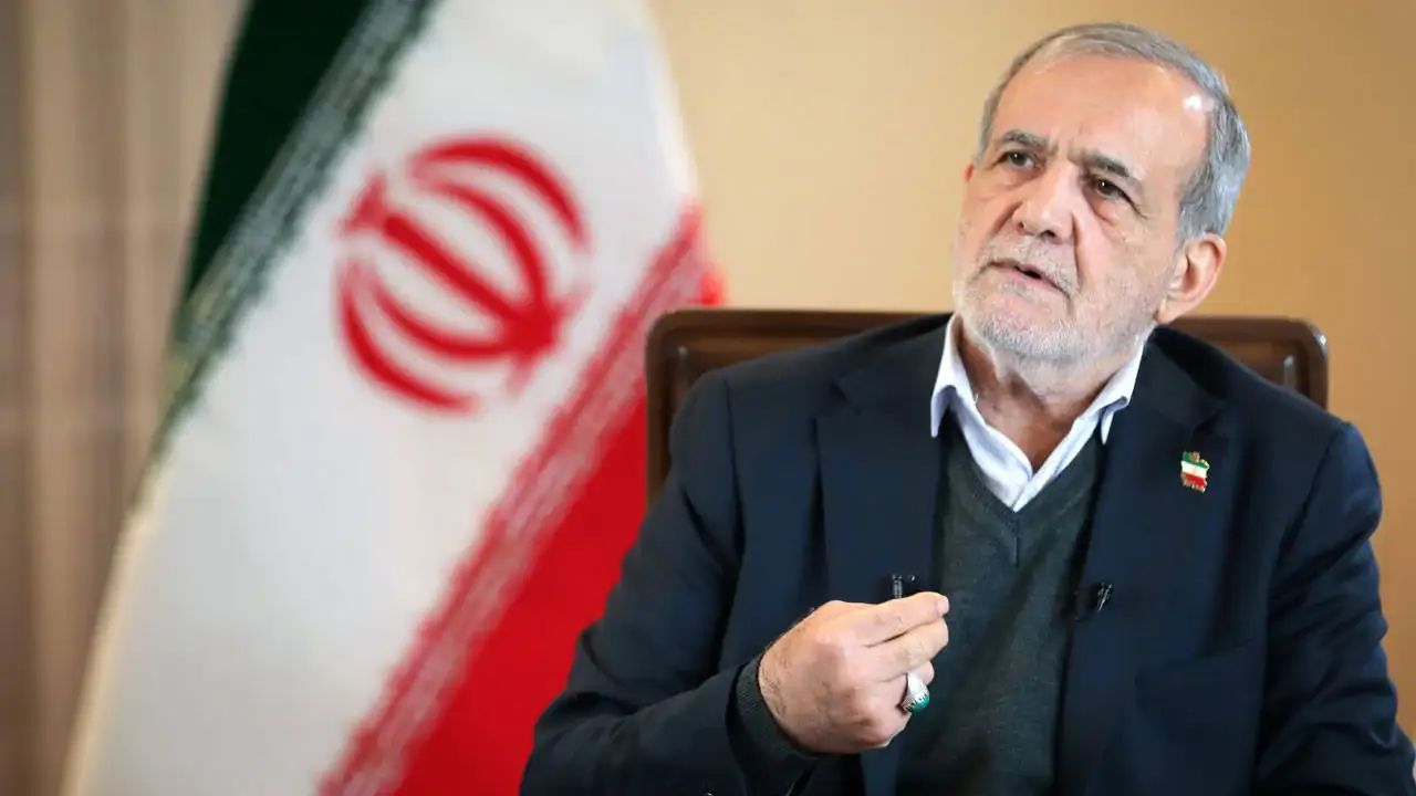 İran Cumhurbaşkanı Pezeşkiyan: Tüm dünyanın zaferimizi kabul ettiği bir dönemde savaşı bitirmemiz daha iyi