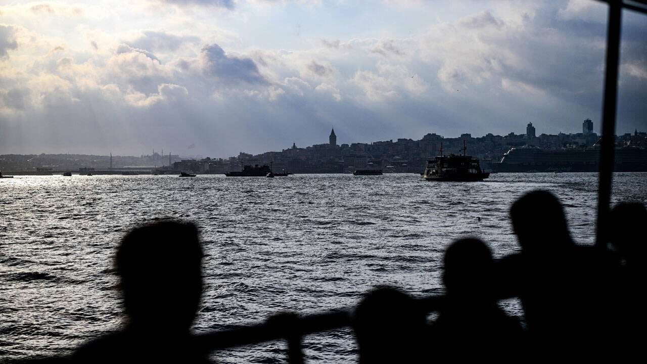 AKOM İstanbulluları saat vererek uyardı: Afrika sıcakları geliyor