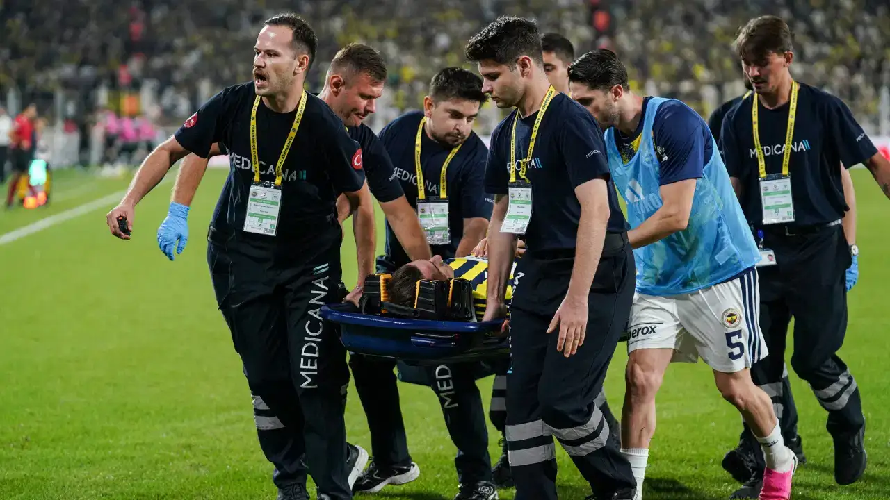 Fenerbahçe'den Kerem Aktürkoğlu açıklaması