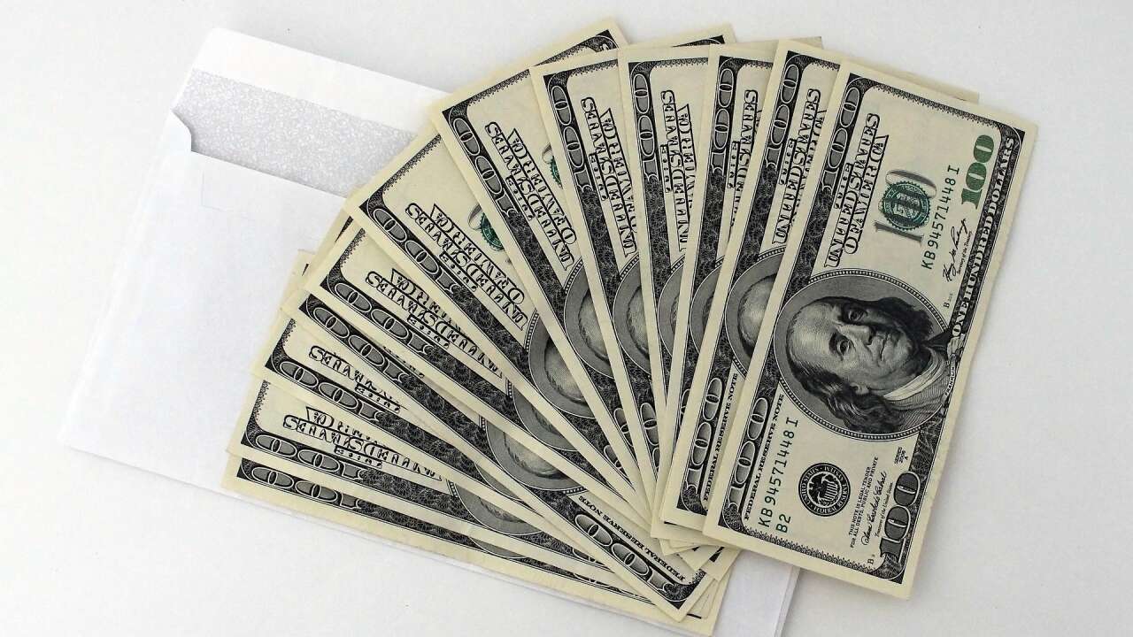 Dev bankadan dolar kuru tahmini: Hedef fiyat yükseldi