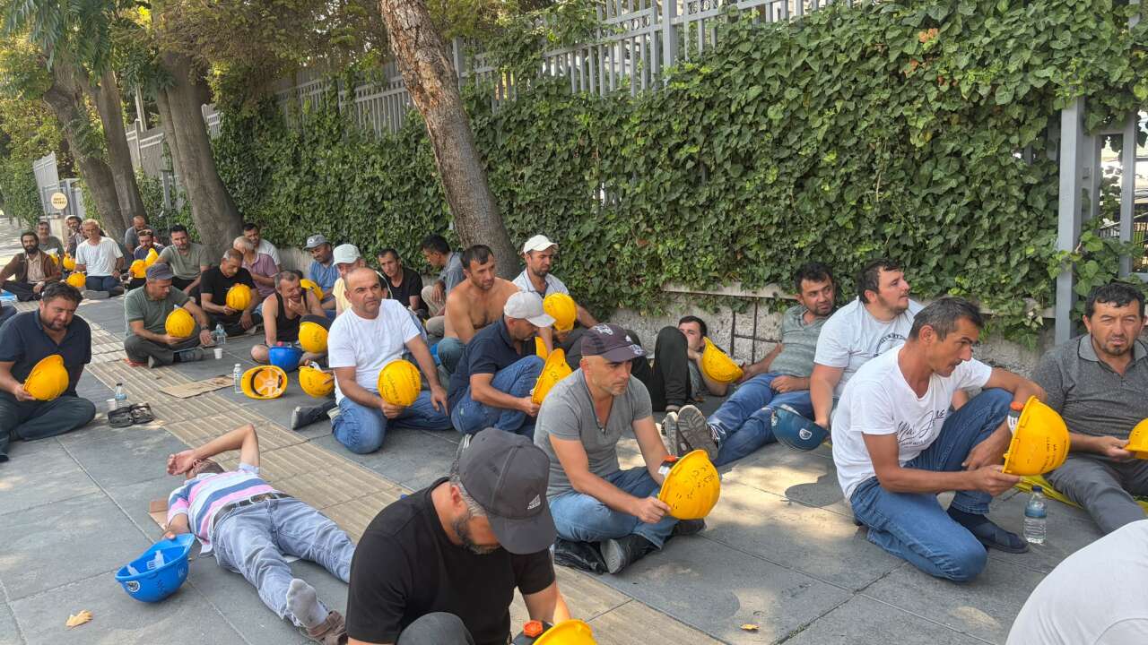 Madencilerin direnişi 15. günde: 5 dakika bile görüşmeye tenezzül etmediler