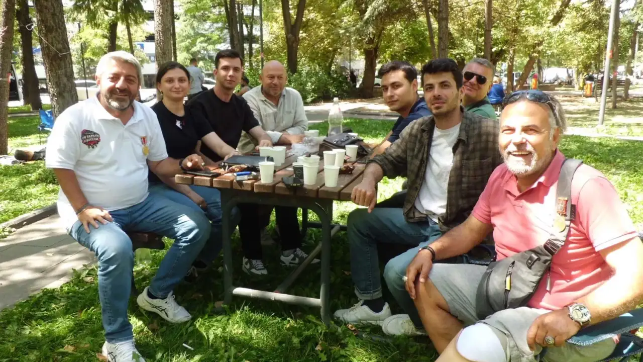 İhraç edilen teğmenlerden gazilere destek